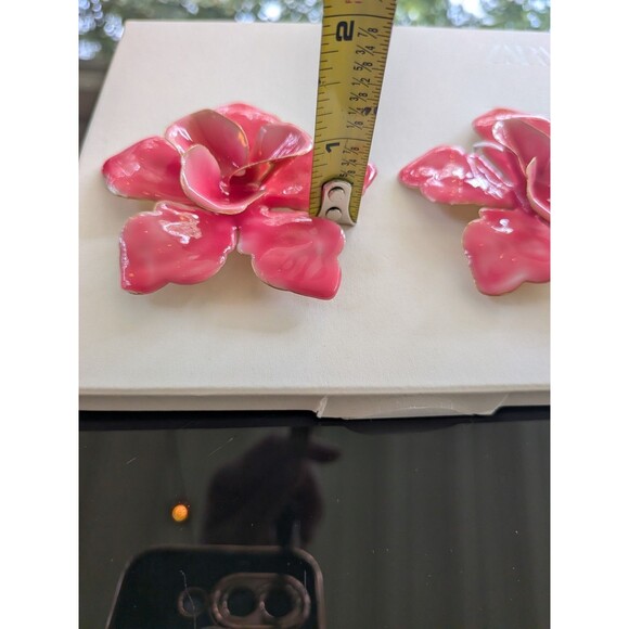 ZARA Earrings Woman NWT Maximalist Pink Enameled Flower Hawaiian 3D Hibiscus - Picture 6 of 10